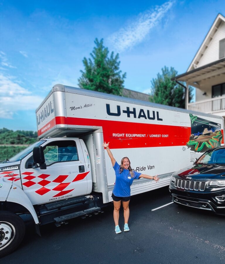 Varsity Club Move In Truck